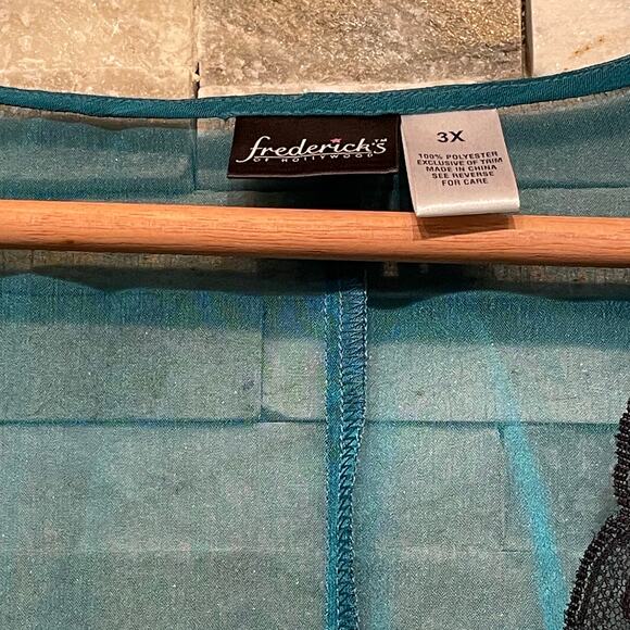 Frederick’s of Hollywood 3X Sheer Teal Nighty | Black Lace Trim, NWOT - Picture 6 of 6